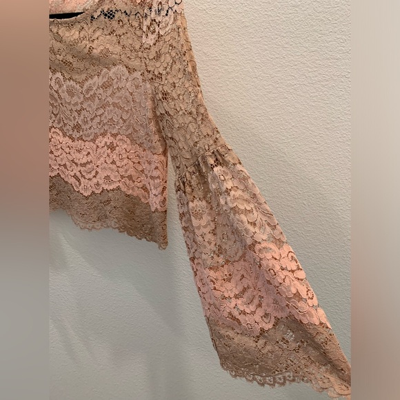 WAYF lace crop top - Picture 4 of 4